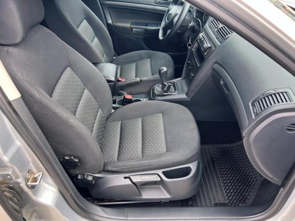 Skoda Octavia II (A5) Рестайлинг с пробегом 2011 года, цена 655 000 рублей, 250566 км, лифтбек, Автокод Объявления