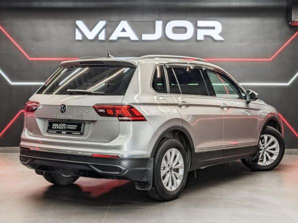 Volkswagen Tiguan II Рестайлинг с пробегом 2021 года, цена 2 655 000 рублей, 74000 км, внедорожник, Автокод Объявления