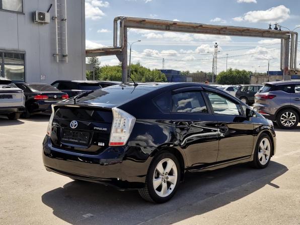 Toyota Prius III (XW30) с пробегом 2010 года, цена 896 000 рублей, 310459 км, лифтбек, Автокод Объявления