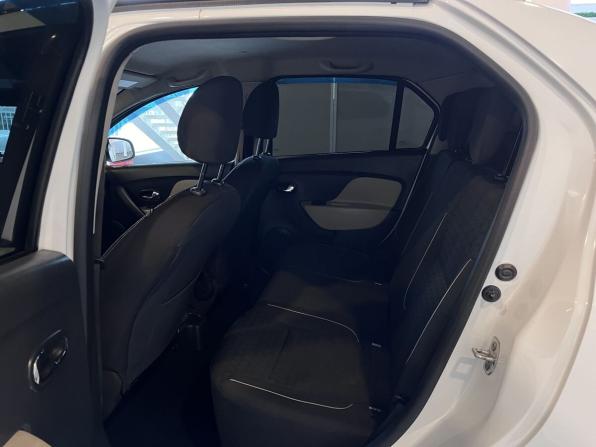 Renault Logan II Рестайлинг с пробегом 2019 года, цена 1 040 000 рублей, 131895 км, седан, Автокод Объявления