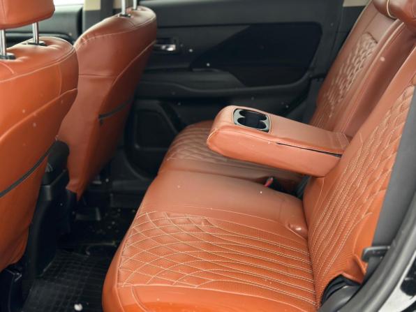 Mitsubishi Outlander III Рестайлинг 3 с пробегом 2018 года, цена 1 950 000 рублей, 178000 км, внедорожник, Автокод Объявления