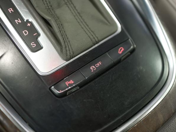 Audi Q5 I (8R) с пробегом 2012 года, цена 1 399 000 рублей, 275044 км, внедорожник, Автокод Объявления
