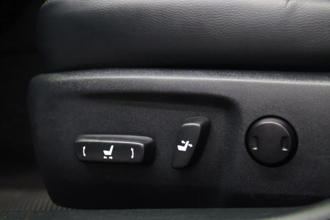 Toyota Camry VII (XV50) Рестайлинг 2 с пробегом 2018 года, цена 2 555 550 рублей, 136672 км, седан, Автокод Объявления