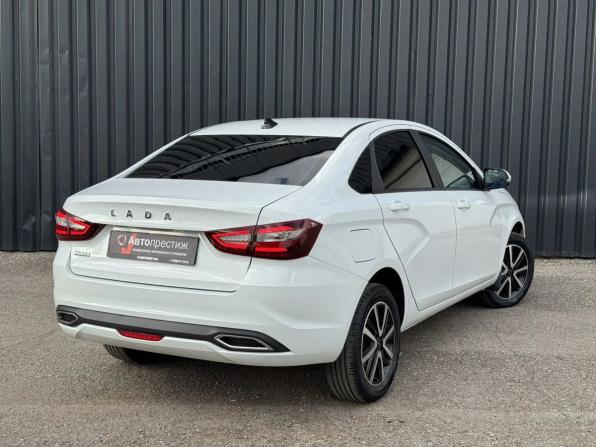 Lada (ВАЗ) Vesta I Рестайлинг (NG) с пробегом 2023 года, цена 1 160 000 рублей, 61000 км, седан, Автокод Объявления