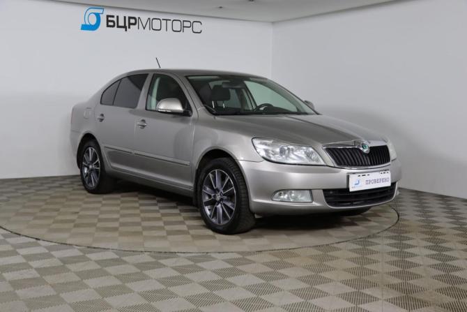 Skoda Octavia II (A5) Рестайлинг с пробегом 2013 года, цена 779 990 рублей, 194077 км, лифтбек, Автокод Объявления