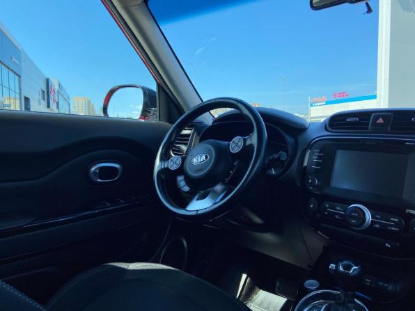 Kia Soul II Рестайлинг с пробегом 2018 года, цена 1 750 000 рублей, 119878 км, хэтчбек, Автокод Объявления