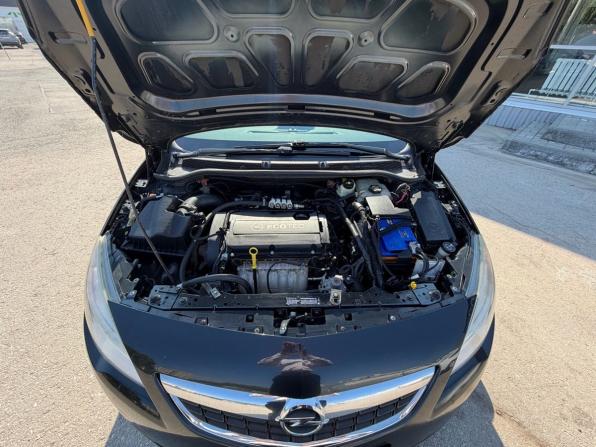 Opel Astra J с пробегом 2011 года, цена 599 900 рублей, 205620 км, хэтчбек, Автокод Объявления