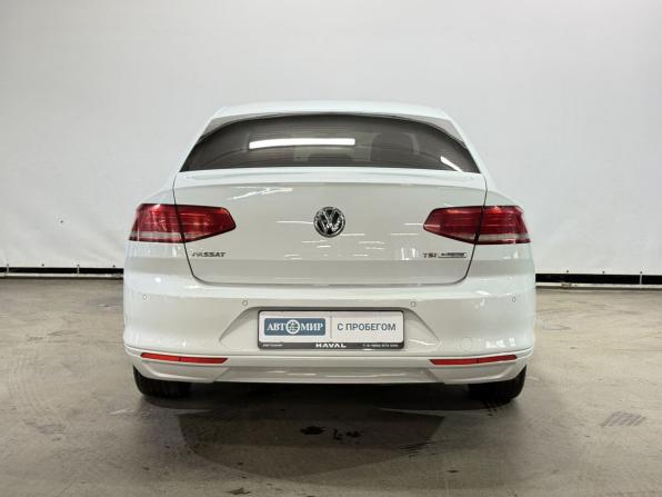 Volkswagen Passat B8 с пробегом 2016 года, цена 1 399 000 рублей, 210578 км, седан, Автокод Объявления