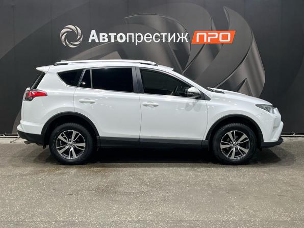 Toyota RAV4 IV (XA40) Рестайлинг с пробегом 2016 года, цена 2 030 000 рублей, 127355 км, внедорожник, Автокод Объявления