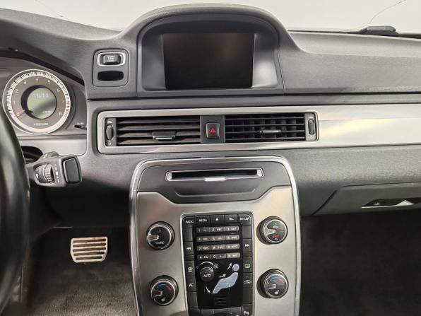 Volvo S80 II Рестайлинг с пробегом 2011 года, цена 899 000 рублей, 260495 км, седан, Автокод Объявления
