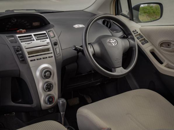 Toyota Vitz II (XP90) с пробегом 2006 года, цена 460 000 рублей, 196000 км, хэтчбек, Автокод Объявления