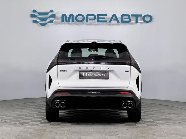 Geely Atlas II с пробегом 2023 года, цена 2 575 000 рублей, 27000 км, внедорожник, Автокод Объявления