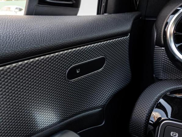Mercedes-Benz A-Класс IV (W177) с пробегом 2019 года, цена 2 445 000 рублей, 88129 км, хэтчбек, Автокод Объявления