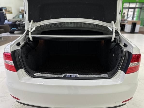 Skoda Superb II Рестайлинг с пробегом 2013 года, цена 1 340 000 рублей, 176470 км, лифтбек, Автокод Объявления