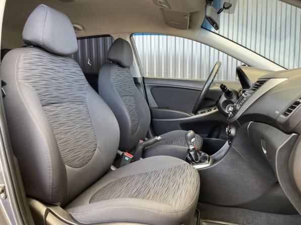 Hyundai Solaris I с пробегом 2014 года, цена 957 000 рублей, 114220 км, хэтчбек, Автокод Объявления