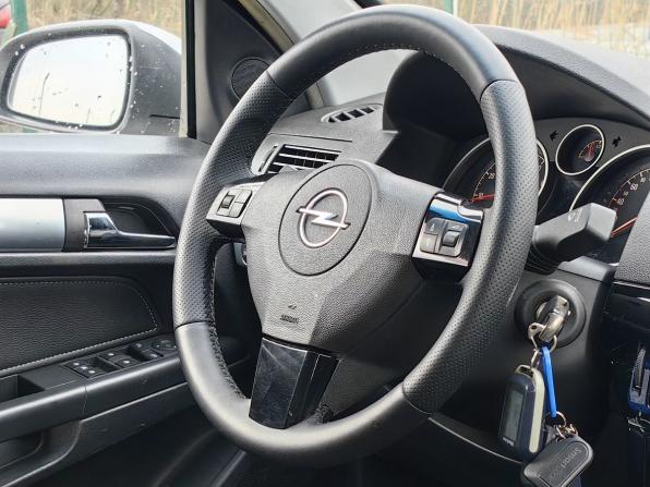 Opel Astra H Рестайлинг с пробегом 2008 года, цена 244 900 рублей, 270000 км, седан, Автокод Объявления