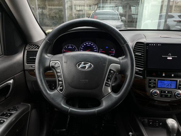 Hyundai Santa Fe II Рестайлинг с пробегом 2011 года, цена 1 451 000 рублей, 213068 км, внедорожник, Автокод Объявления
