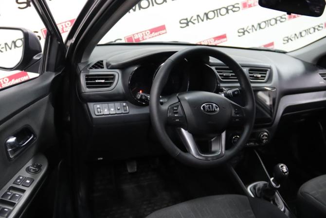 Kia Rio III Рестайлинг с пробегом 2015 года, цена 895 850 рублей, 149444 км, седан, Автокод Объявления
