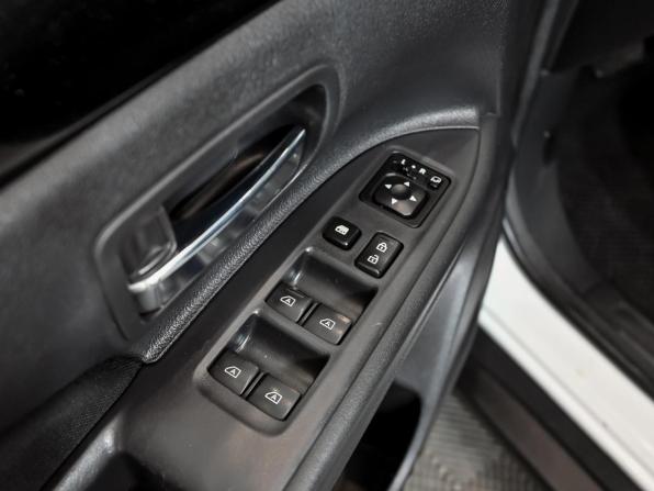 Mitsubishi Outlander III Рестайлинг 3 с пробегом 2018 года, цена 2 350 000 рублей, 141292 км, внедорожник, Автокод Объявления