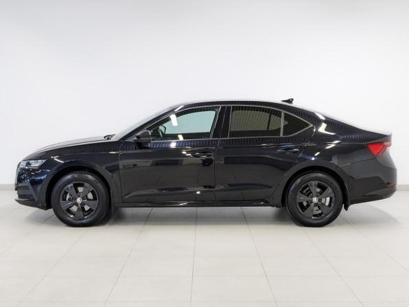 Skoda Octavia IV (A8) с пробегом 2021 года, цена 2 350 000 рублей, 31000 км, лифтбек, Автокод Объявления