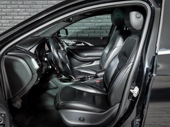 Infiniti Q30 с пробегом 2017 года, цена 1 850 000 рублей, 140126 км, хэтчбек, Автокод Объявления
