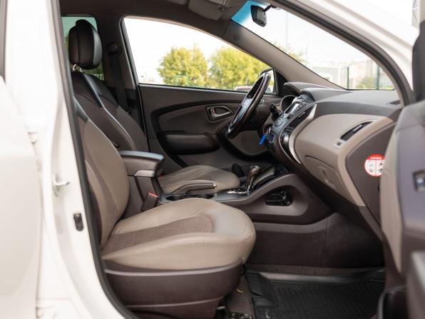 Hyundai ix35 I Рестайлинг с пробегом 2014 года, цена 1 380 000 рублей, 238482 км, внедорожник, Автокод Объявления