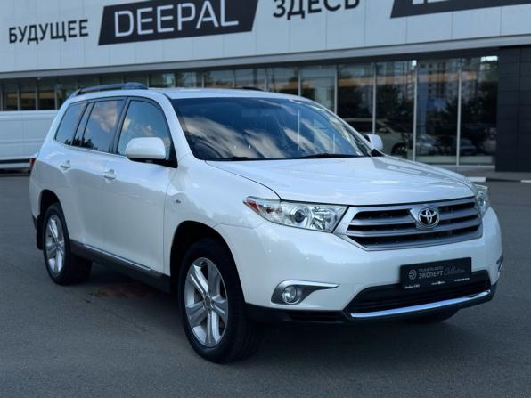 Toyota Highlander II (XU40) Рестайлинг с пробегом 2012 года, цена 1 830 000 рублей, 211785 км, внедорожник, Автокод Объявления