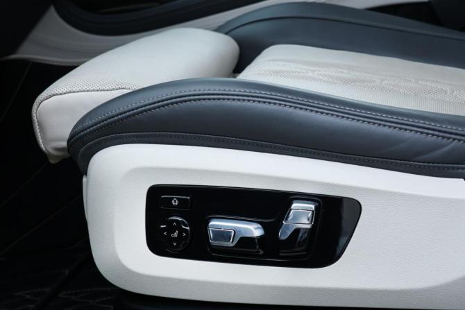 BMW X7 I (G07) Рестайлинг с пробегом 2023 года, цена 17 500 000 рублей, 37431 км, внедорожник, Автокод Объявления