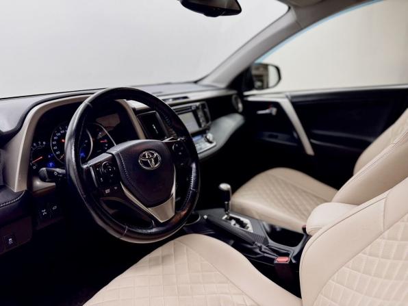 Toyota RAV4 IV (XA40) с пробегом 2015 года, цена 2 058 000 рублей, 126845 км, внедорожник, Автокод Объявления