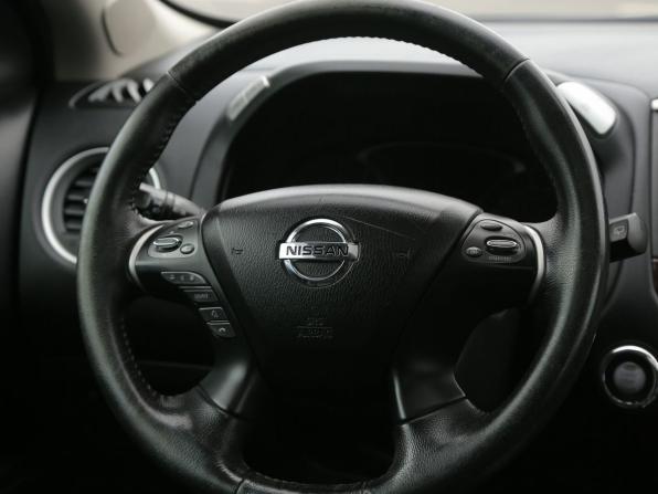 Nissan Pathfinder IV с пробегом 2015 года, цена 1 679 000 рублей, 324000 км, внедорожник, Автокод Объявления