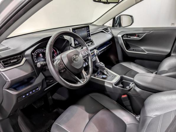 Toyota RAV4 V (XA50) с пробегом 2022 года, цена 3 600 000 рублей, 52757 км, внедорожник, Автокод Объявления