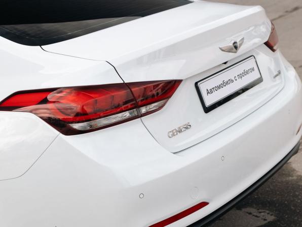 Hyundai Genesis II с пробегом 2014 года, цена 2 100 000 рублей, 230394 км, седан, Автокод Объявления