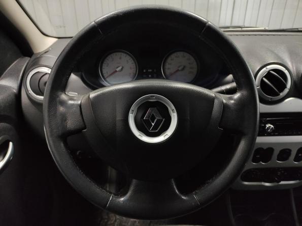 Renault Logan I Рестайлинг с пробегом 2013 года, цена 375 000 рублей, 212488 км, седан, Автокод Объявления