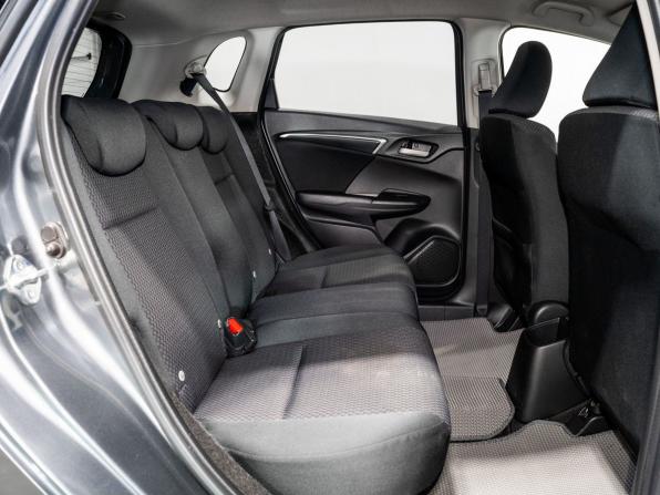 Honda Fit III Рестайлинг с пробегом 2019 года, цена 1 280 000 рублей, 101770 км, хэтчбек, Автокод Объявления