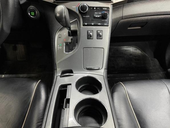 Toyota Venza I Рестайлинг с пробегом 2013 года, цена 2 299 000 рублей, 242636 км, внедорожник, Автокод Объявления