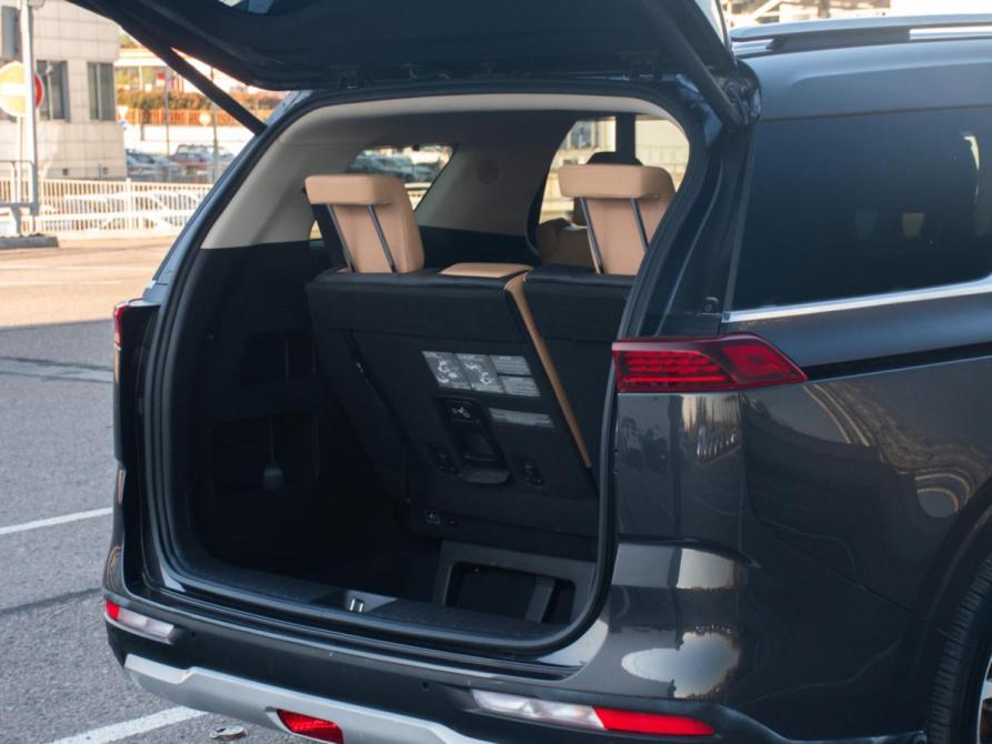Kia Carnival IV Москва  - изображение 12