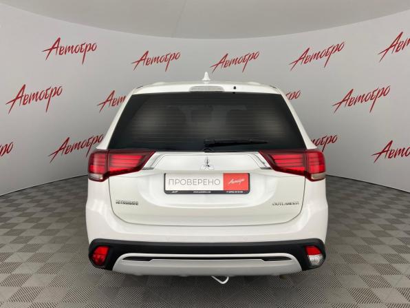 Mitsubishi Outlander III Рестайлинг 3 с пробегом 2019 года, цена 1 925 000 рублей, 155000 км, внедорожник, Автокод Объявления
