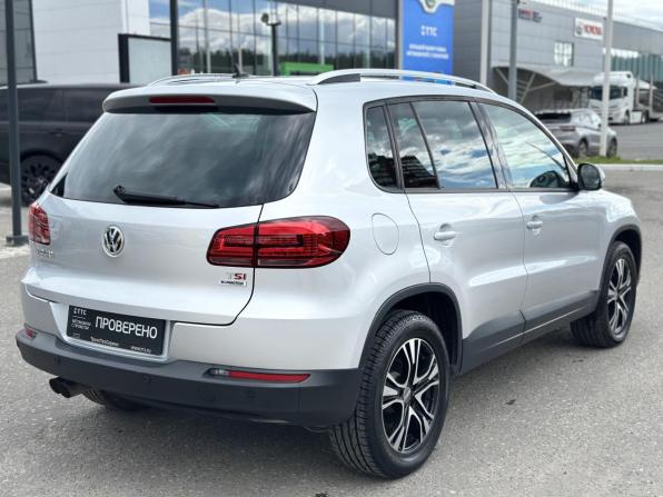 Volkswagen Tiguan I Рестайлинг с пробегом 2016 года, цена 1 880 000 рублей, 51939 км, внедорожник, Автокод Объявления