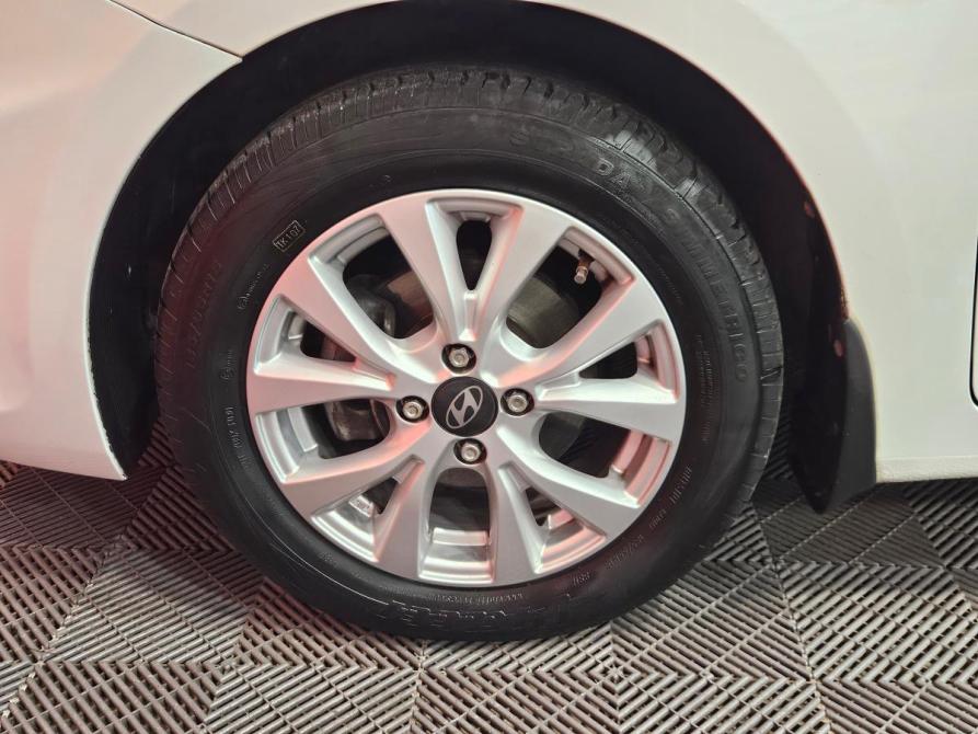 Hyundai Solaris I Вологда  - изображение 17