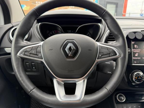 Renault Kaptur I Рестайлинг с пробегом 2021 года, цена 1 700 000 рублей, 44100 км, внедорожник, Автокод Объявления