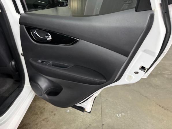 Nissan Qashqai II с пробегом 2017 года, цена 1 297 000 рублей, 190968 км, внедорожник, Автокод Объявления