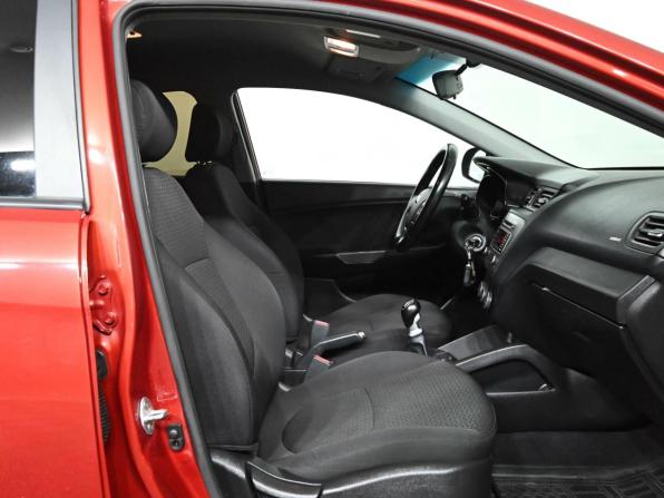Kia Rio III Рестайлинг с пробегом 2016 года, цена 1 230 000 рублей, 77472 км, седан, Автокод Объявления