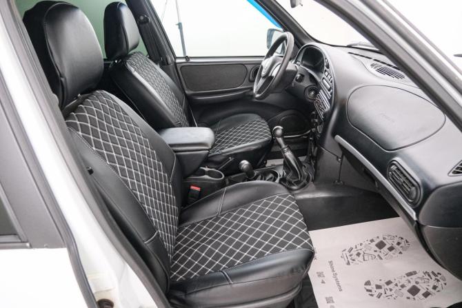 Chevrolet Niva I Рестайлинг с пробегом 2015 года, цена 629 000 рублей, 165000 км, внедорожник, Автокод Объявления