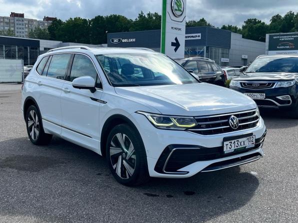 Volkswagen Tiguan II Рестайлинг с пробегом 2023 года, цена 4 150 000 рублей, 71223 км, внедорожник, Автокод Объявления