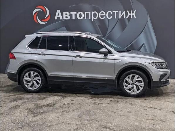 Volkswagen Tiguan II Рестайлинг с пробегом 2021 года, цена 2 420 000 рублей, 221426 км, внедорожник, Автокод Объявления