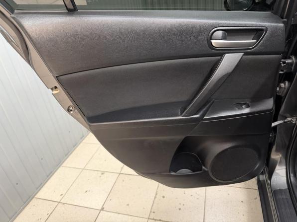 Mazda 3 II (BL) Рестайлинг с пробегом 2012 года, цена 990 000 рублей, 149346 км, седан, Автокод Объявления