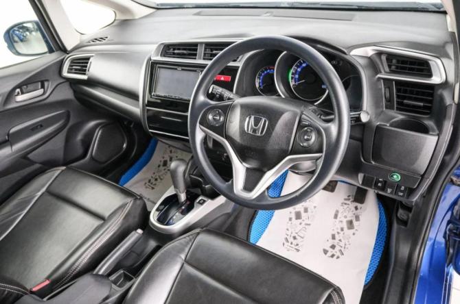 Honda Fit III с пробегом 2015 года, цена 999 000 рублей, 84000 км, хэтчбек, Автокод Объявления