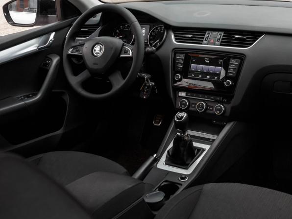 Skoda Octavia III (A7) с пробегом 2015 года, цена 1 230 000 рублей, 160419 км, лифтбек, Автокод Объявления