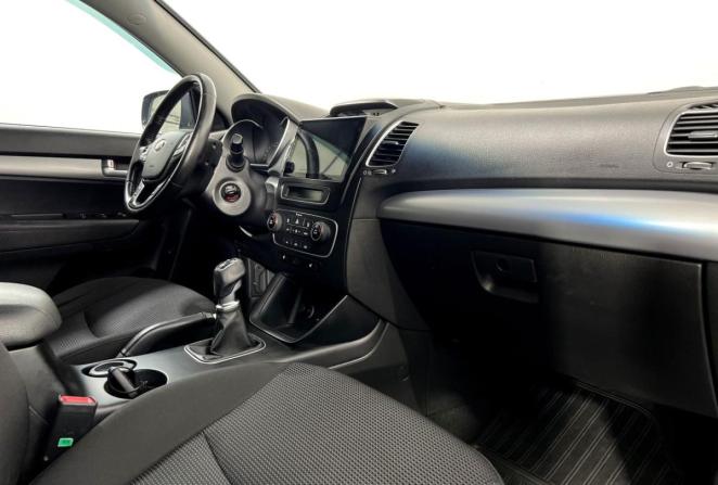 Kia Sorento II Рестайлинг с пробегом 2013 года, цена 1 340 000 рублей, 216819 км, внедорожник, Автокод Объявления