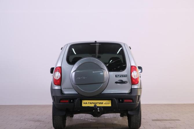 Chevrolet Niva I Рестайлинг с пробегом 2014 года, цена 629 000 рублей, 136000 км, внедорожник, Автокод Объявления